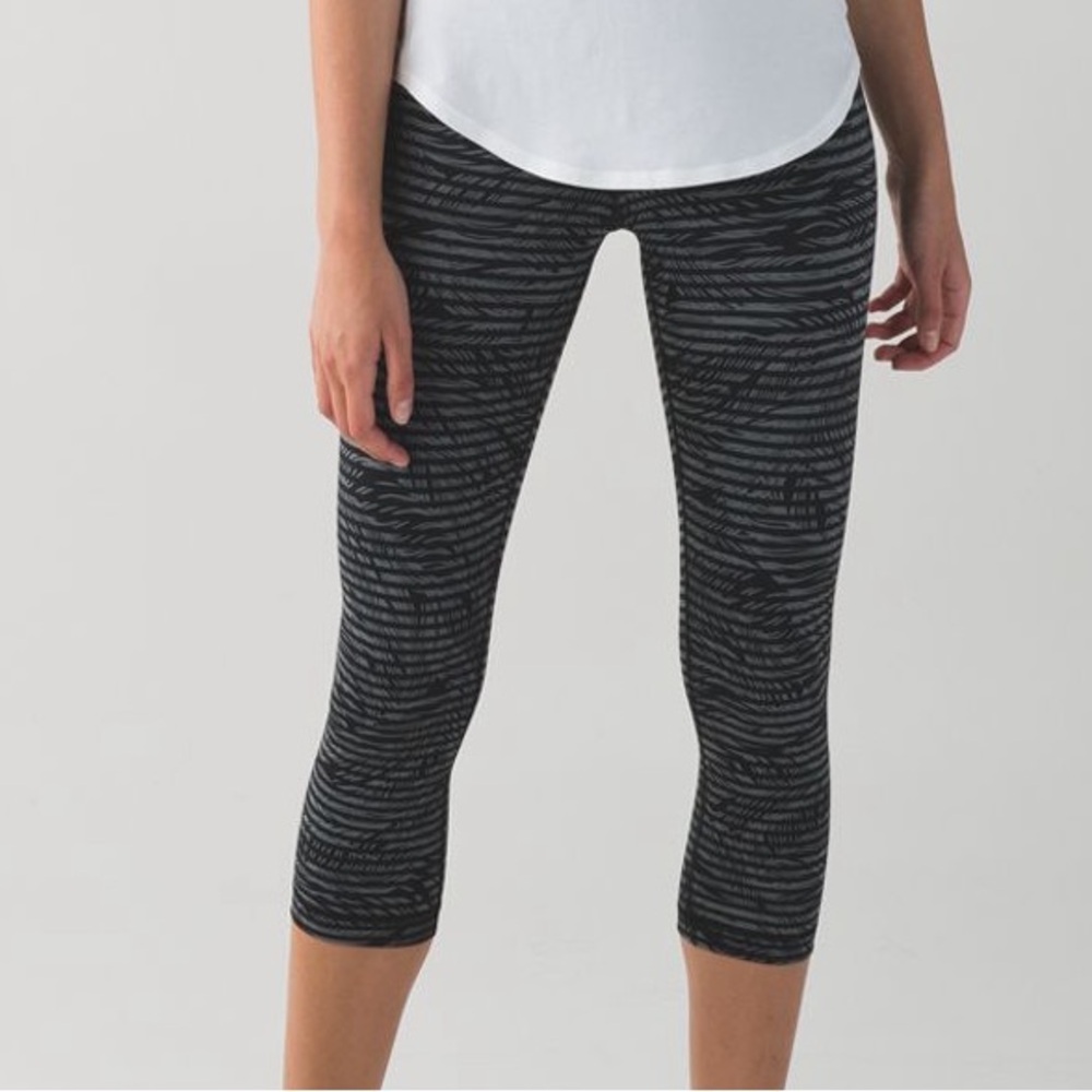 Lululemon Wunder Under Crop II Full-On Luon Roll Down ✧ Stripe Play Slate Black